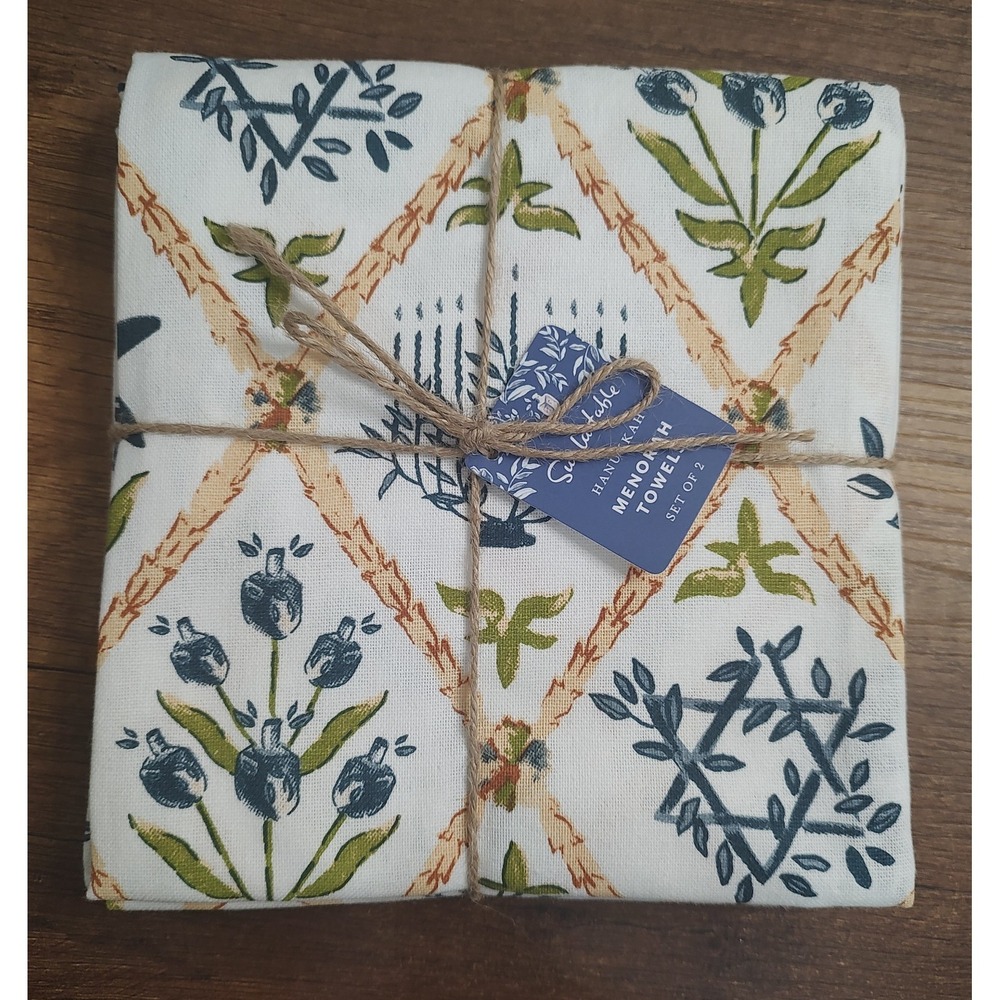 Sur La Table Cotton 20x30" Dish Towel Hanukkah Menorah Towels Set Of 2 NWT A2